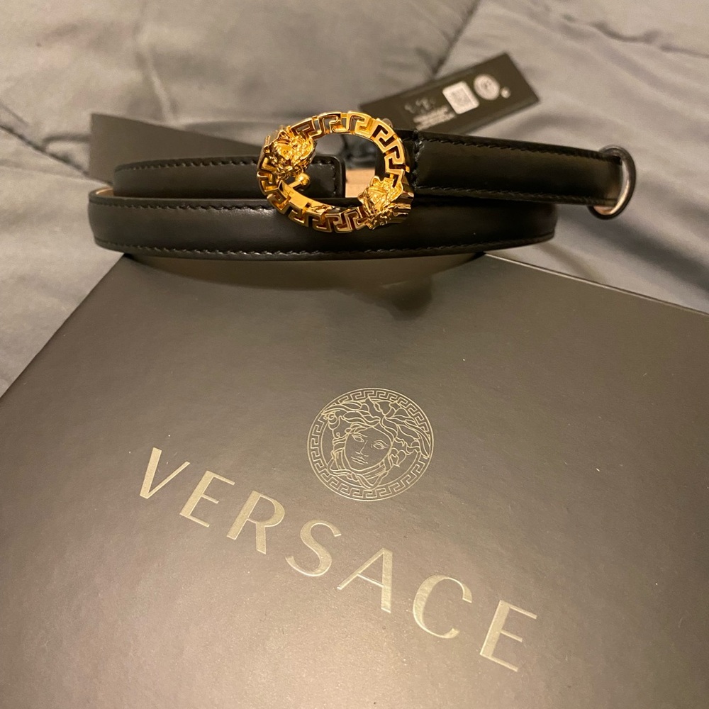 New Versace black leather belt with gold buckle